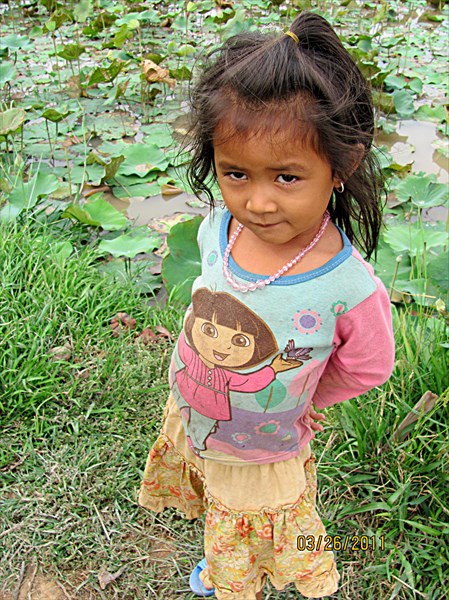 010-Маленькая камбоджийка